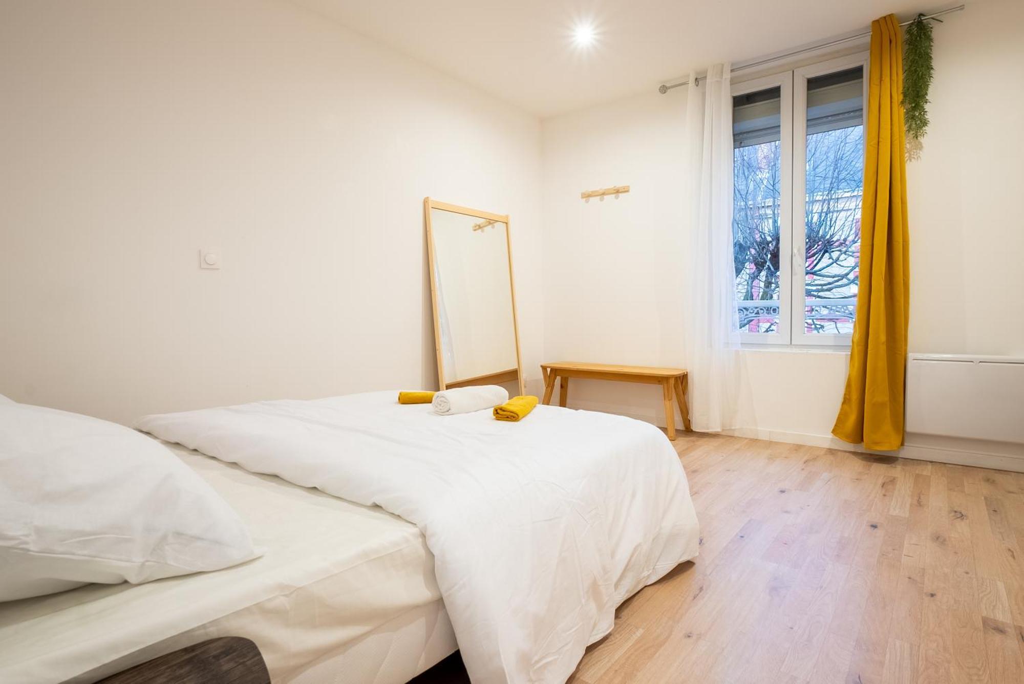 Budget Appart Avec Parking Au Centre-Ville Charleville-Mézières Exteriér fotografie